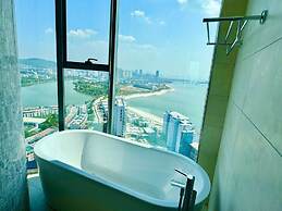 Premier Apartment in A La Carte Ha Long Bay