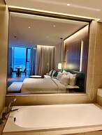 Premier Apartment in A La Carte Ha Long Bay