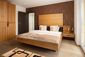 Hotel Vier Jahreszeiten direkt an den Kliniken und Therme Bad Krozinge