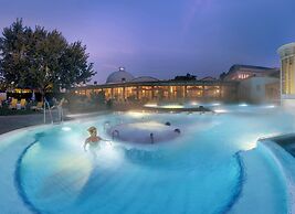 Hotel Vier Jahreszeiten direkt an den Kliniken und Therme Bad Krozinge