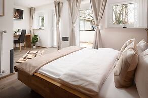 Hotel Vier Jahreszeiten direkt an den Kliniken und Therme Bad Krozinge