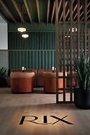 Ada Hotel