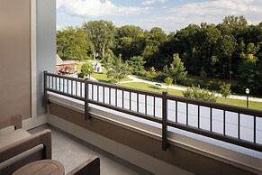 Ada Hotel