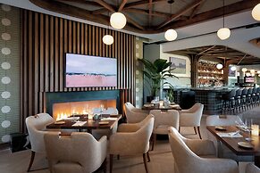 Ada Hotel