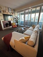 AKA Brickell Condo Free Parking by Palermo Home Miami