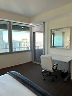 AKA Brickell Condo Free Parking by Palermo Home Miami