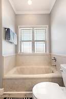 Bama Barefoot Beach House- Near Beach Pool