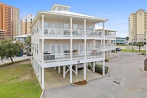 Bama Barefoot Beach House- Near Beach Pool