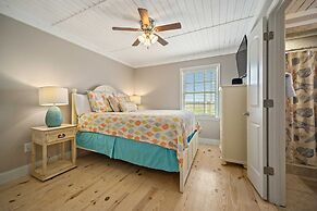 Don t Worry Beach Happy 6 BR 4 BA Sleeps 20