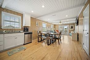 Don t Worry Beach Happy 6 BR 4 BA Sleeps 20