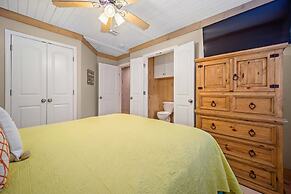 Don t Worry Beach Happy 6 BR 4 BA Sleeps 20