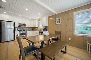 Don t Worry Beach Happy 6 BR 4 BA Sleeps 20