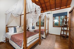 Heavensa Villas and Suites by The Clarks