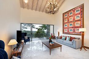 Heavensa Villas and Suites by The Clarks