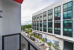 1BR Condo wRooftop Pool at Wynwood