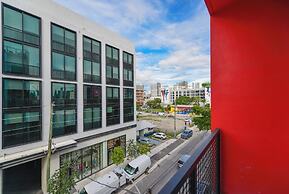 1BR Condo wRooftop Pool at Wynwood