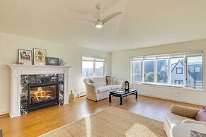 Pacific Breeze Ocean Views, Steps to Cannon Beach, Airy Coastal Retrea