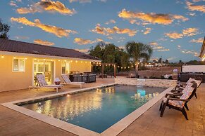 Bordeaux by Avantstay Private Pool, Hot Tub & Game Room Near Temecula