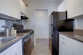 Executive Studio in Clarendon