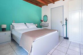 Villa Apollo Pelagia