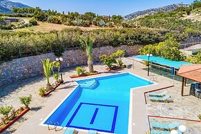 Villa Apollo Pelagia