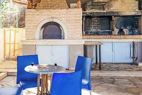 Villa Apollo Pelagia