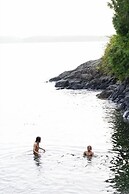 Tofino Oceanfront Hotel Suite 3
