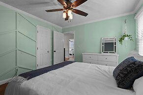 Southern Sunshine Retreat