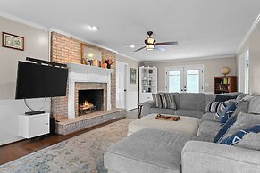 Southern Sunshine Retreat