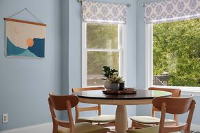 Southern Sunshine Retreat