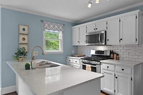 Southern Sunshine Retreat