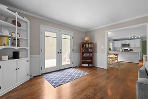 Southern Sunshine Retreat