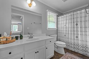 Southern Sunshine Retreat