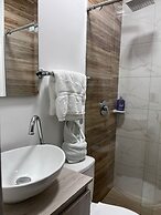 Hotel Granada Suites Deluxe