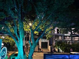 Hotel Granada Suites Deluxe