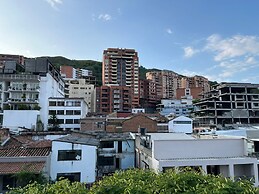 Hotel Granada Suites Deluxe