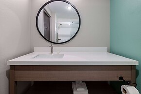 Echo Suites Richmond West