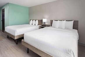 Echo Suites Richmond West