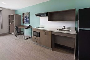 Echo Suites Richmond West