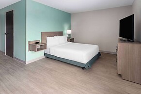 Echo Suites Richmond West