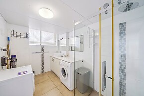 Holiday Haven on Burleigh Beach