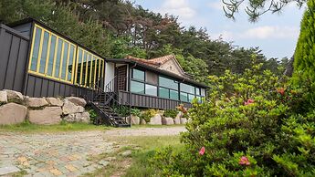 Gyeongju Woojin Green Pension