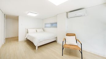 Yeongdeok The Best Pool Villa