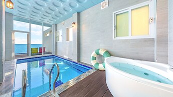 Yeongdeok The Best Pool Villa