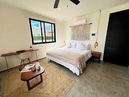 Studio 55 Private HotTube