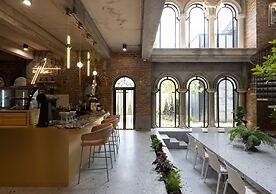 Cataleya Estate Boutique Hotel