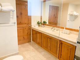 Beach Front Luxury condo