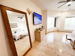 Beach Front Luxury condo