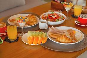 Tasana Bar and Luxury resort