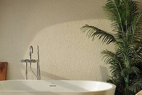 Tasana Bar and Luxury resort